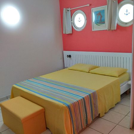 Appartement Colibri De La Baie De Tartane La Trinite Bagian luar foto
